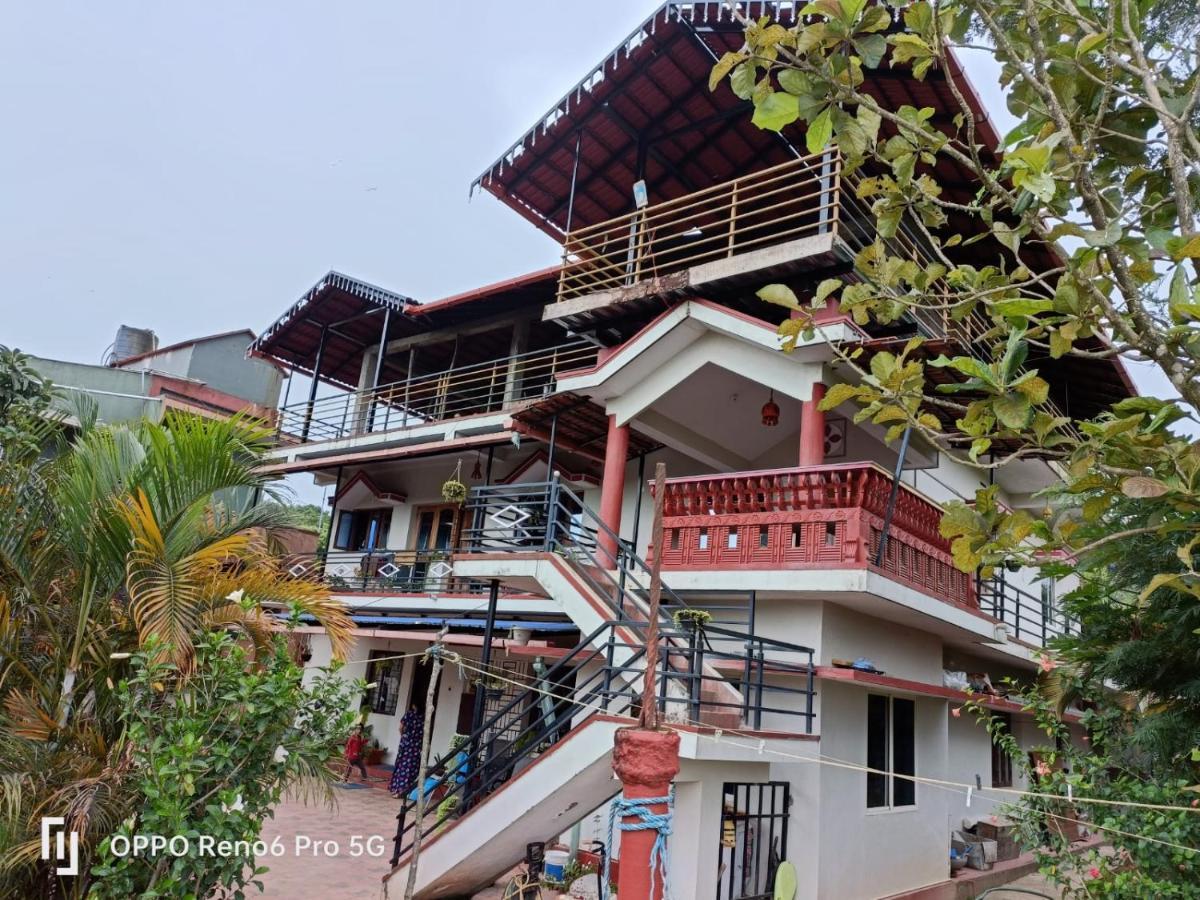 Coorg Girinivas Homestay 102 Madikeri Extérieur photo