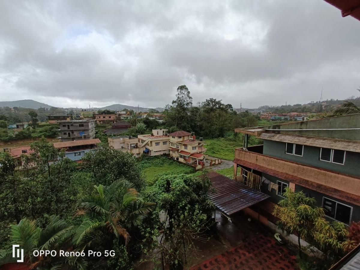 Coorg Girinivas Homestay 102 Madikeri Extérieur photo
